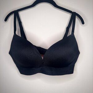 Victoria's Secret Where Everywhere Wireless Push-Up Bra Black 38D
